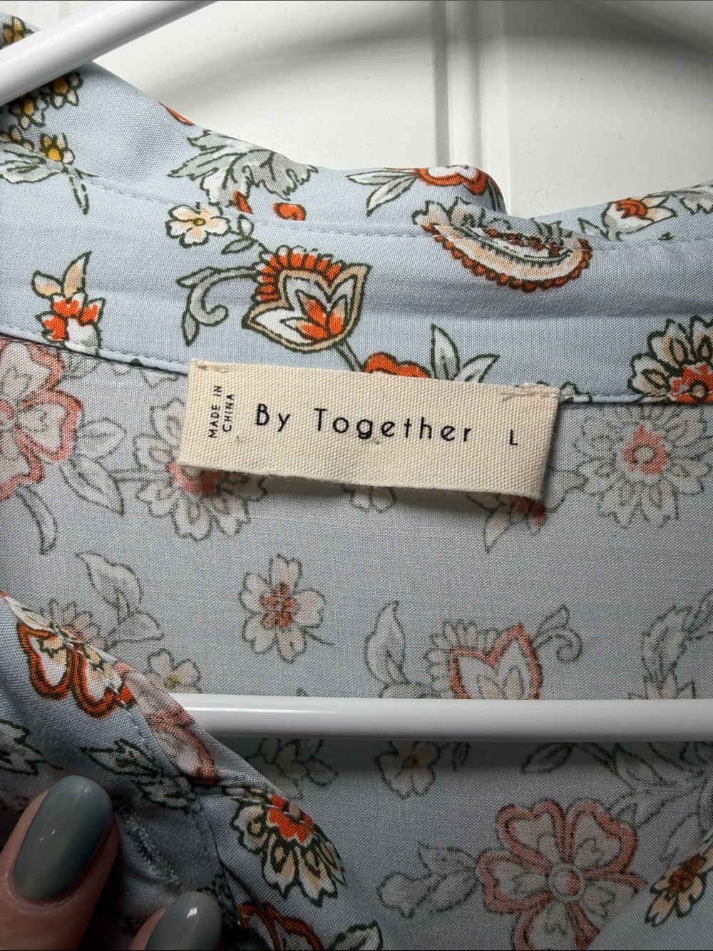 By Together Flowy Blouse - Picture 2 of 2